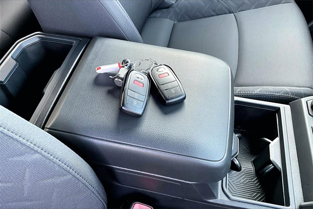 Used 2025 Toyota Tacoma SR image 16