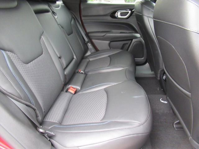 New 2026 Jeep Compass Latitude w/ Mopar Graphics Package image 26