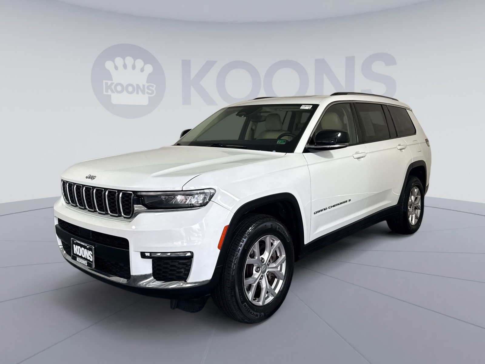 Used 2021 Jeep Grand Cherokee L Limited AWD/4WD image 1