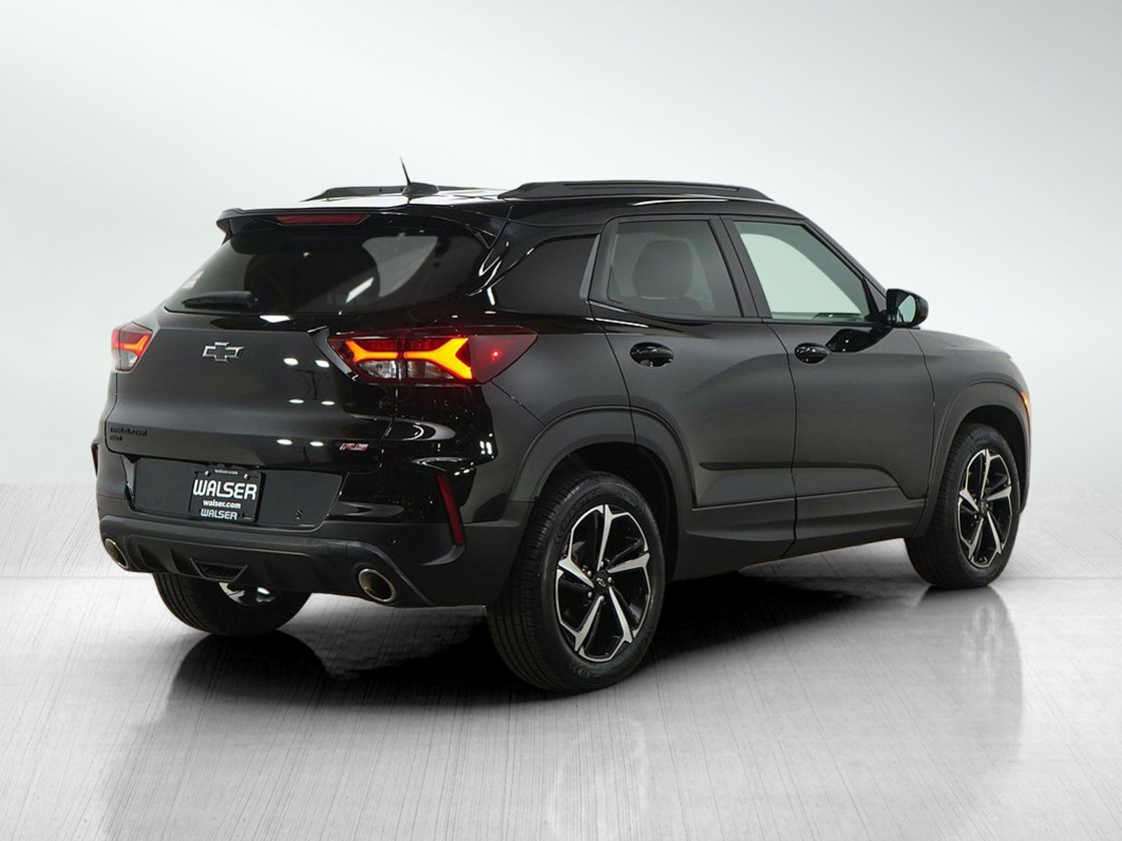 Used 2023 Chevrolet TrailBlazer RS w/ Sun and Liftgate Package image 5