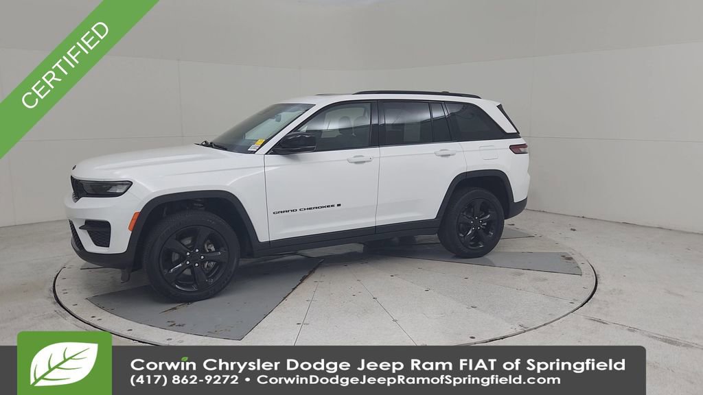 Used 2023 Jeep Grand Cherokee Altitude image 6