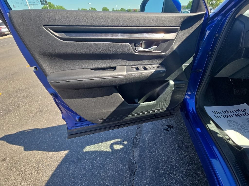 Used 2025 Honda CR-V LX image 13