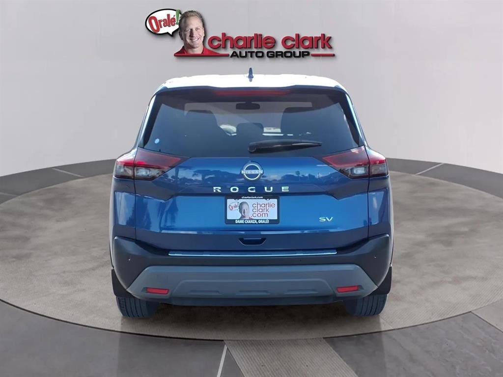Used 2023 Nissan Rogue SV image 4