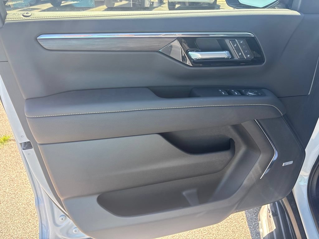 New 2026 Chevrolet Tahoe Premier AWD/4WD image 19