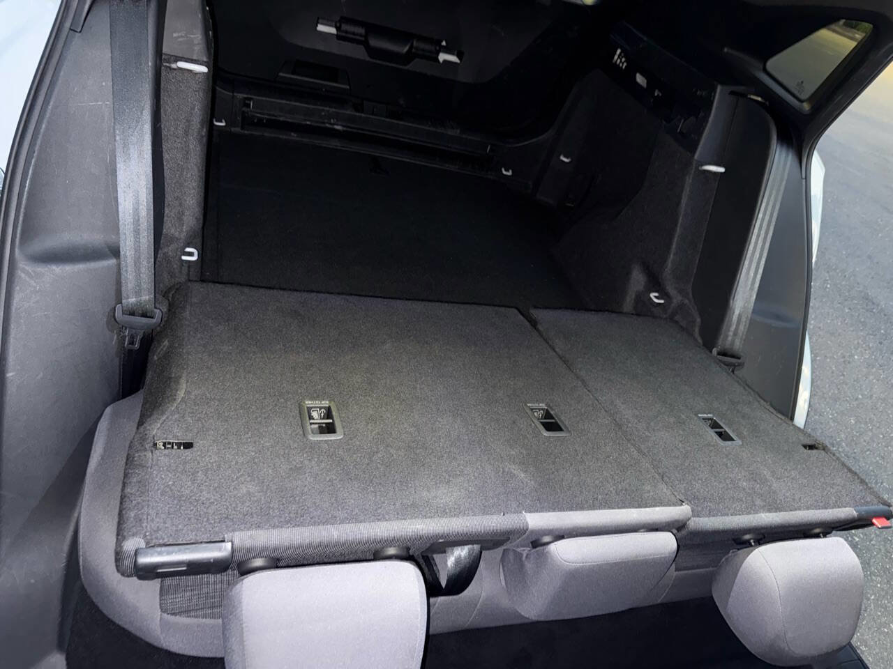 Used 2021 Volkswagen ID.4 Pro w/ ID.4 Protection Package image 36