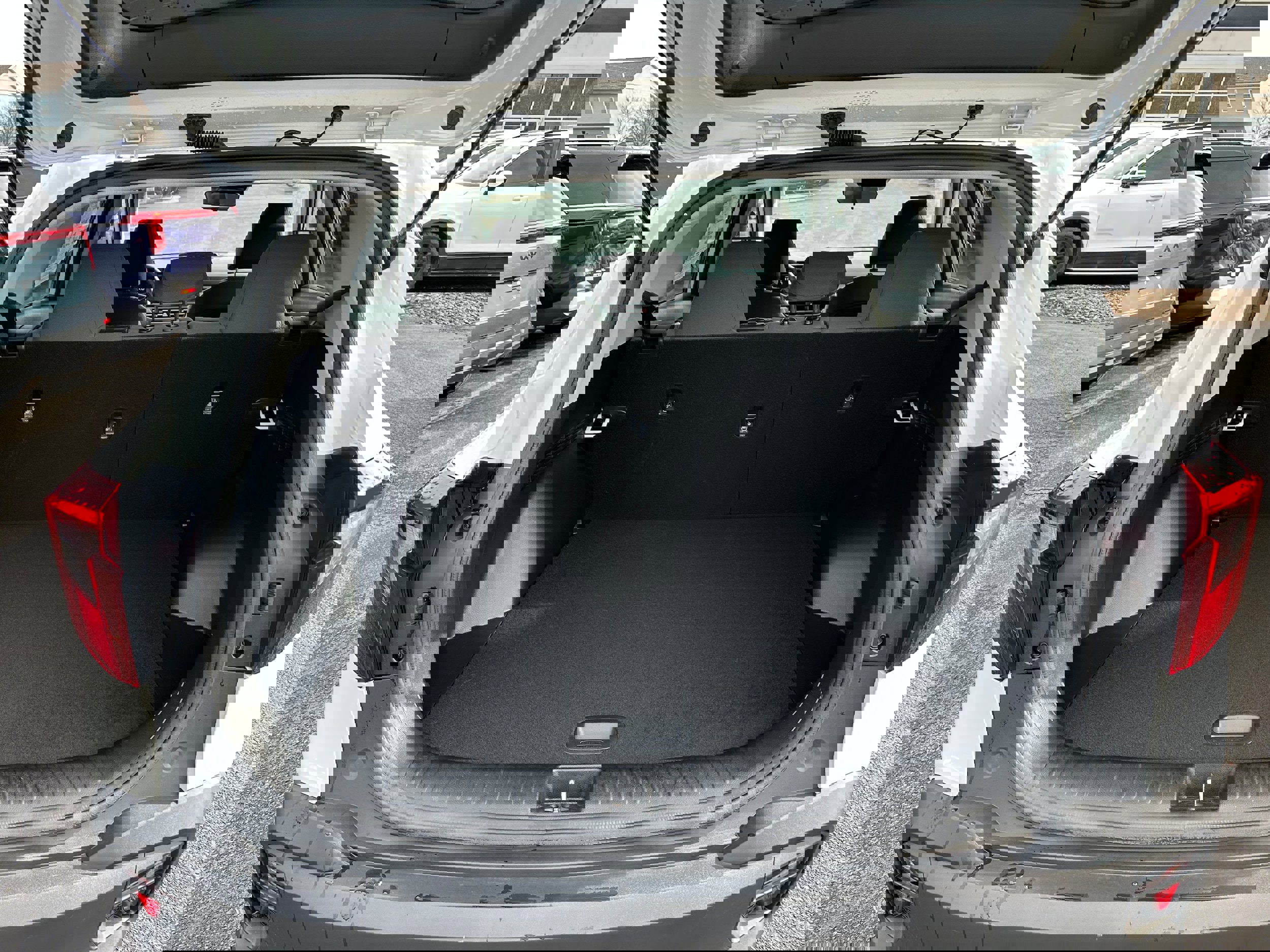 Used 2024 Kia Seltos LX image 10