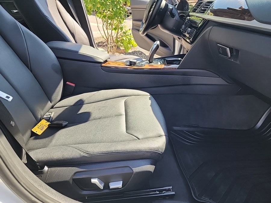 Used 2016 BMW 320i xDrive Sedan AWD/4WD image 44