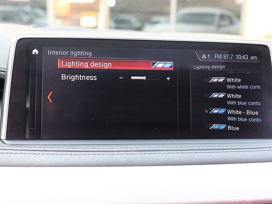 Used 2019 BMW X6 xDrive50i w/ M Sport Package AWD/4WD image 30