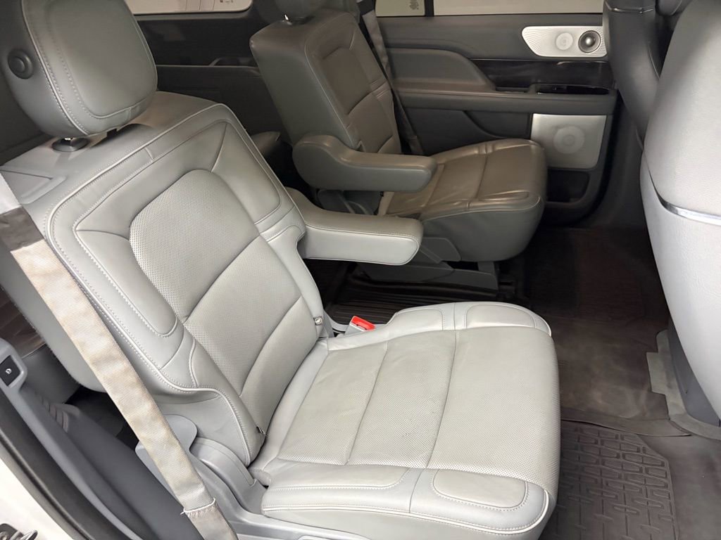 Used 2019 Lincoln Navigator Reserve AWD/4WD image 47