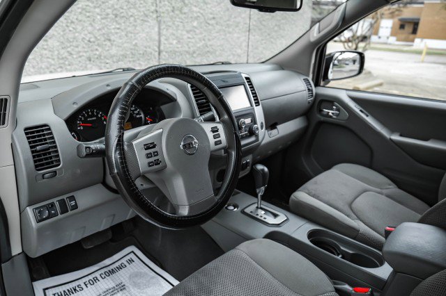 Used 2021 Nissan Frontier SV w/ Midnight Edition Floor Mats image 2