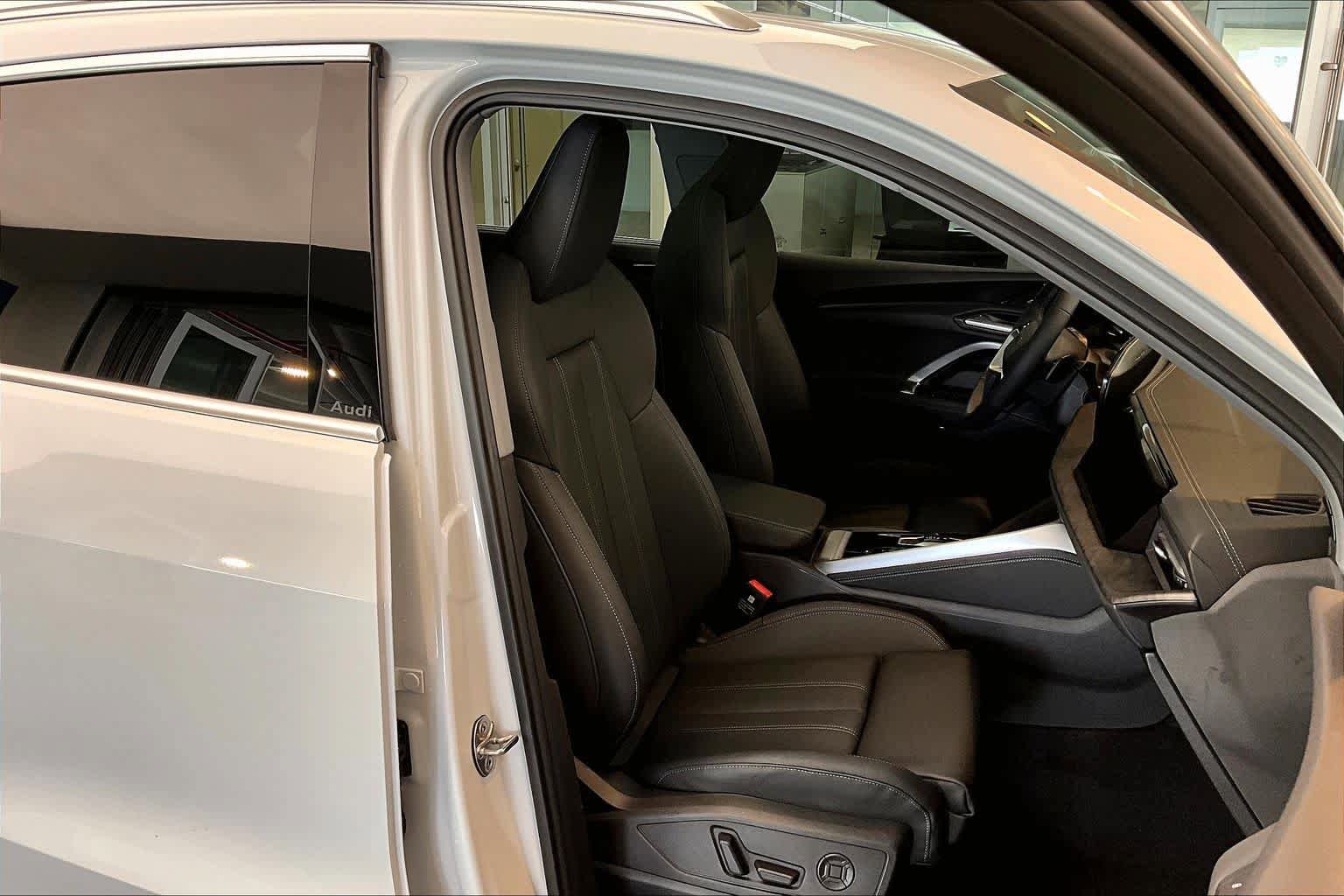 Used 2025 Audi Q5 Premium Plus image 9