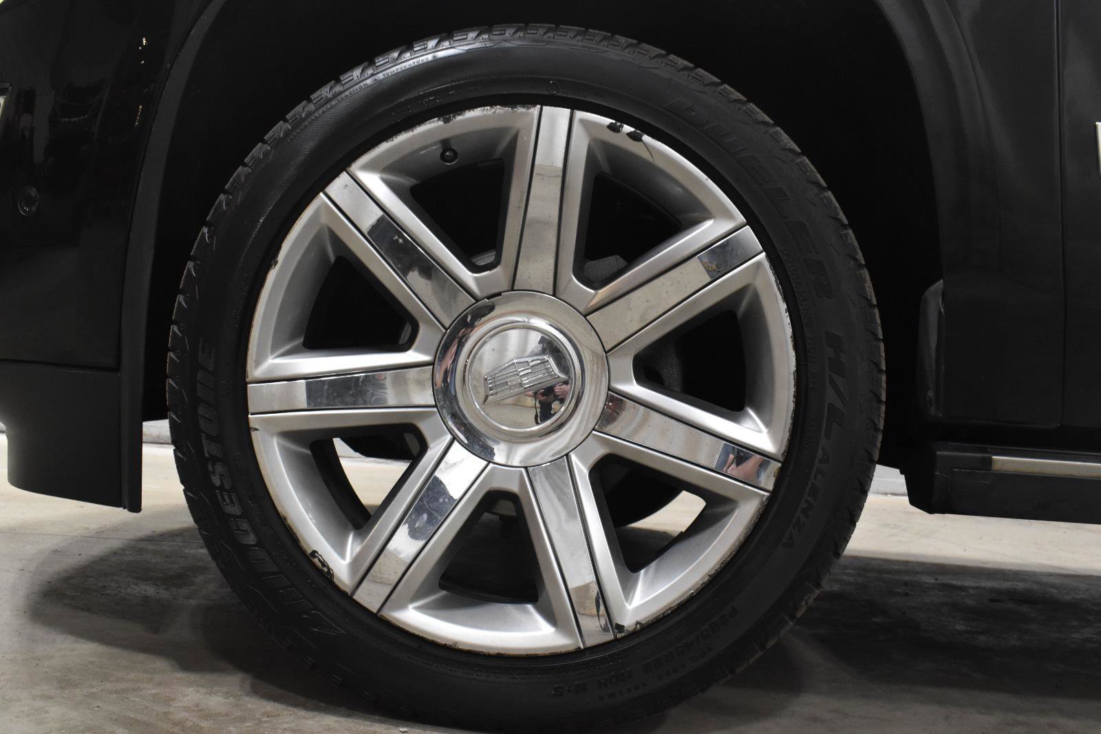 Used 2019 Cadillac Escalade ESV Premium Luxury AWD/4WD image 34