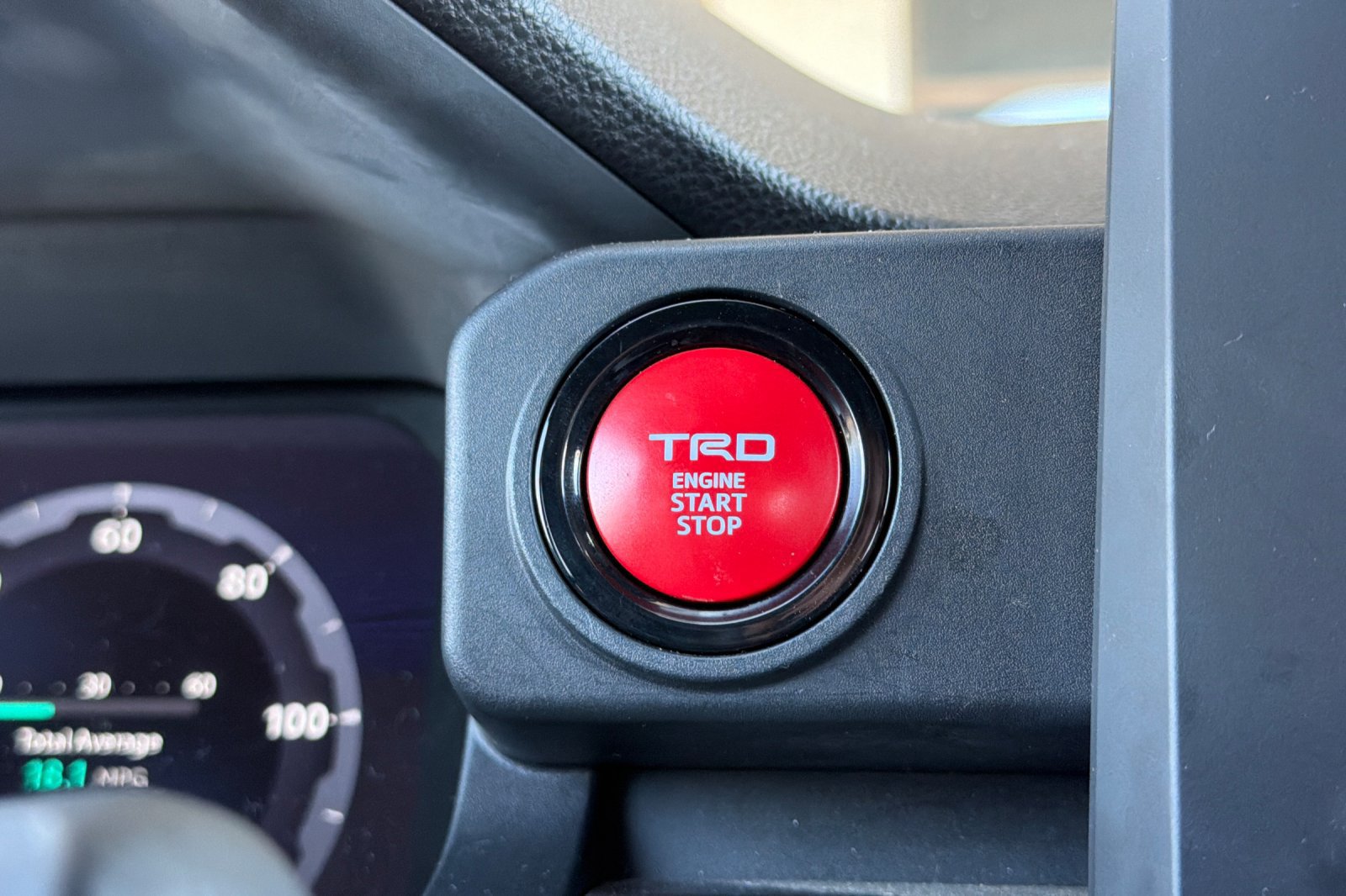 Used 2024 Toyota Tacoma TRD Off-Road w/ TRD Off Road Upgrade Package AWD/4WD image 27