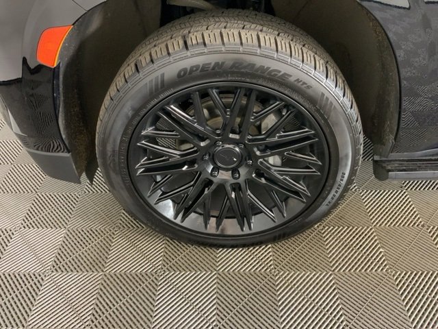 Used 2021 Chevrolet Tahoe High Country image 34