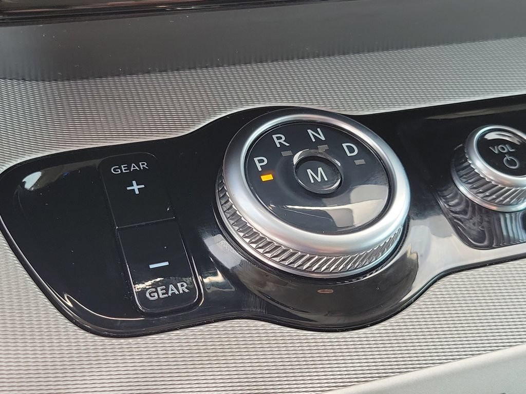 Used 2025 Ford Expedition Active RWD image 34