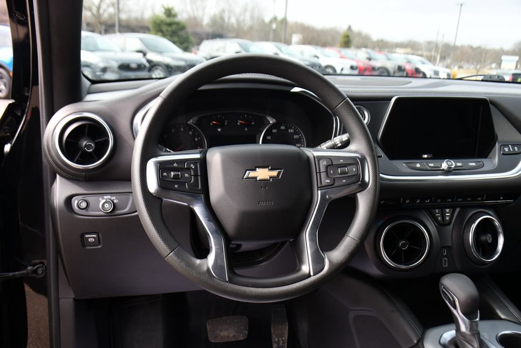 Used 2022 Chevrolet Blazer LT image 12