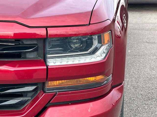 Used 2018 Chevrolet Silverado 1500 LT w/ All Star Edition image 8