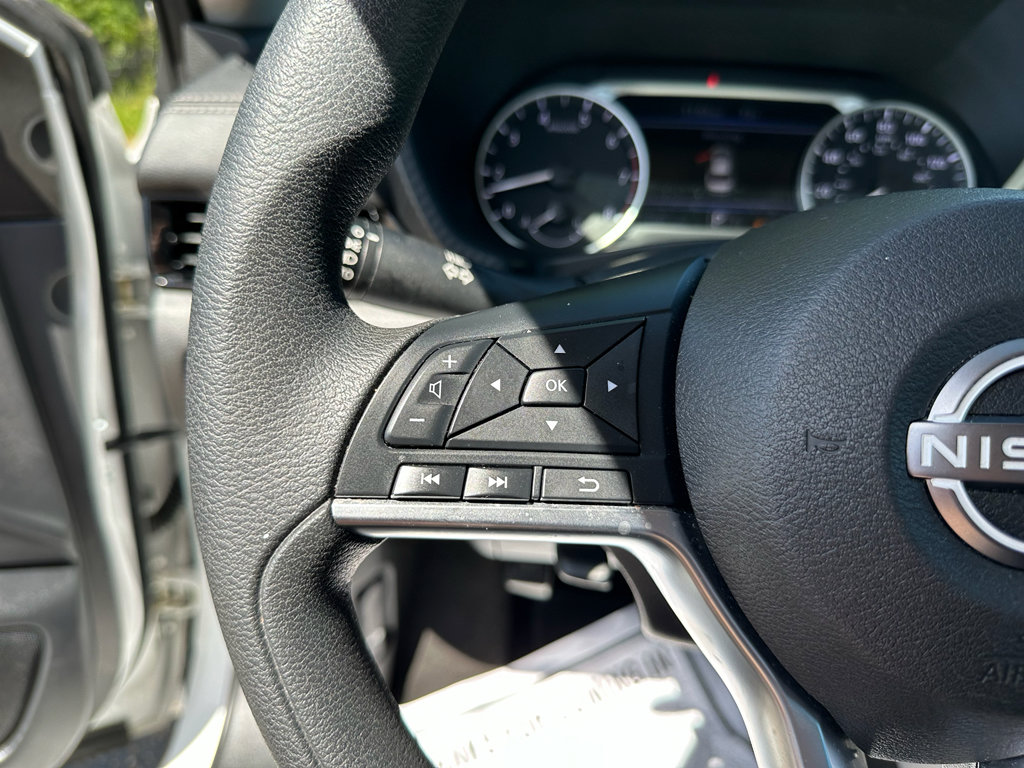 Used 2024 Nissan Sentra SV FWD image 19