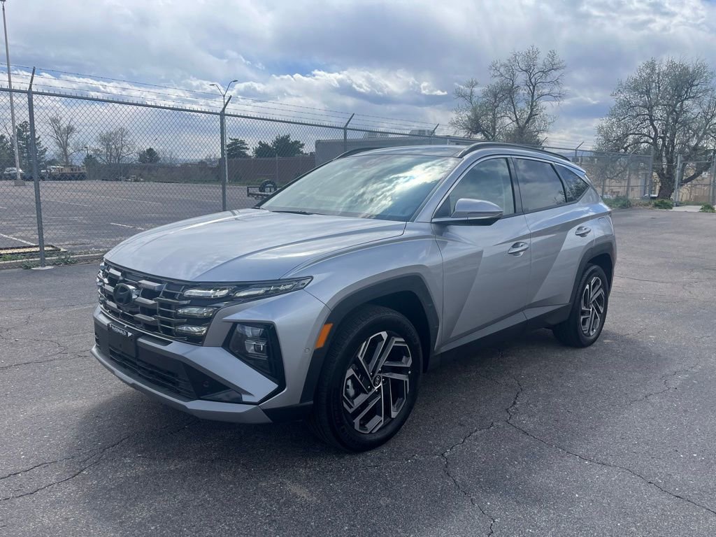 Used 2025 Hyundai Tucson Limited image 3