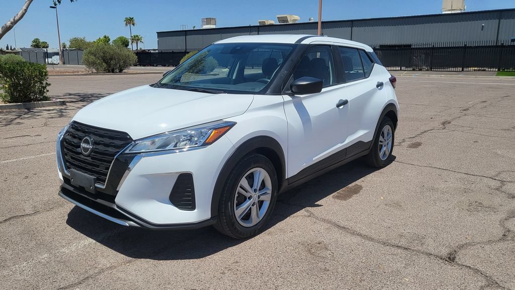 Used 2024 Nissan Kicks S FWD image 4