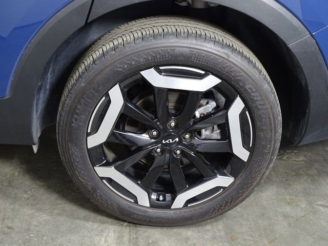 Used 2024 Kia Telluride S image 39