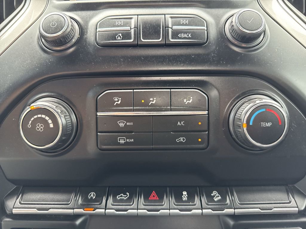 Used 2020 Chevrolet Silverado 1500 LT Trail Boss AWD/4WD image 17