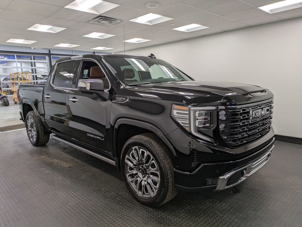 Used 2025 GMC Sierra 1500 Denali Ultimate image 3