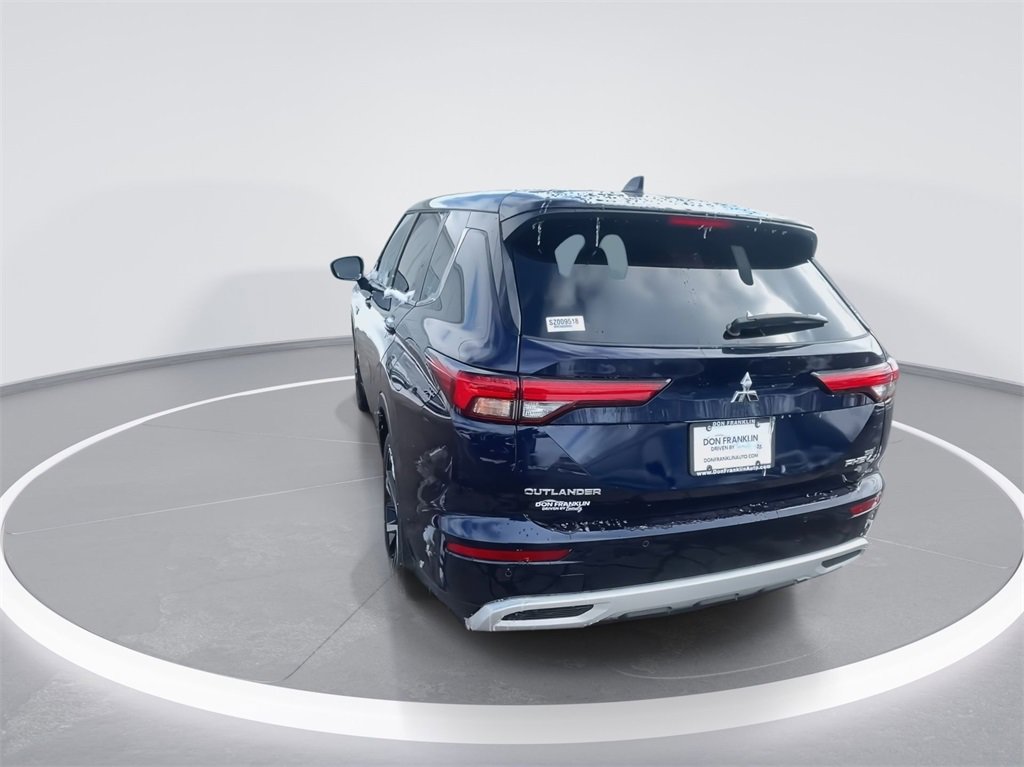 New 2025 Mitsubishi Outlander SE image 7