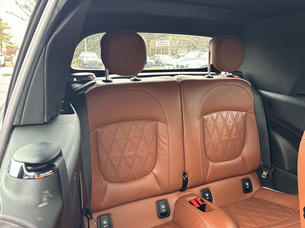 Used 2023 MINI Cooper S w/ Signature Upholstery Package image 28