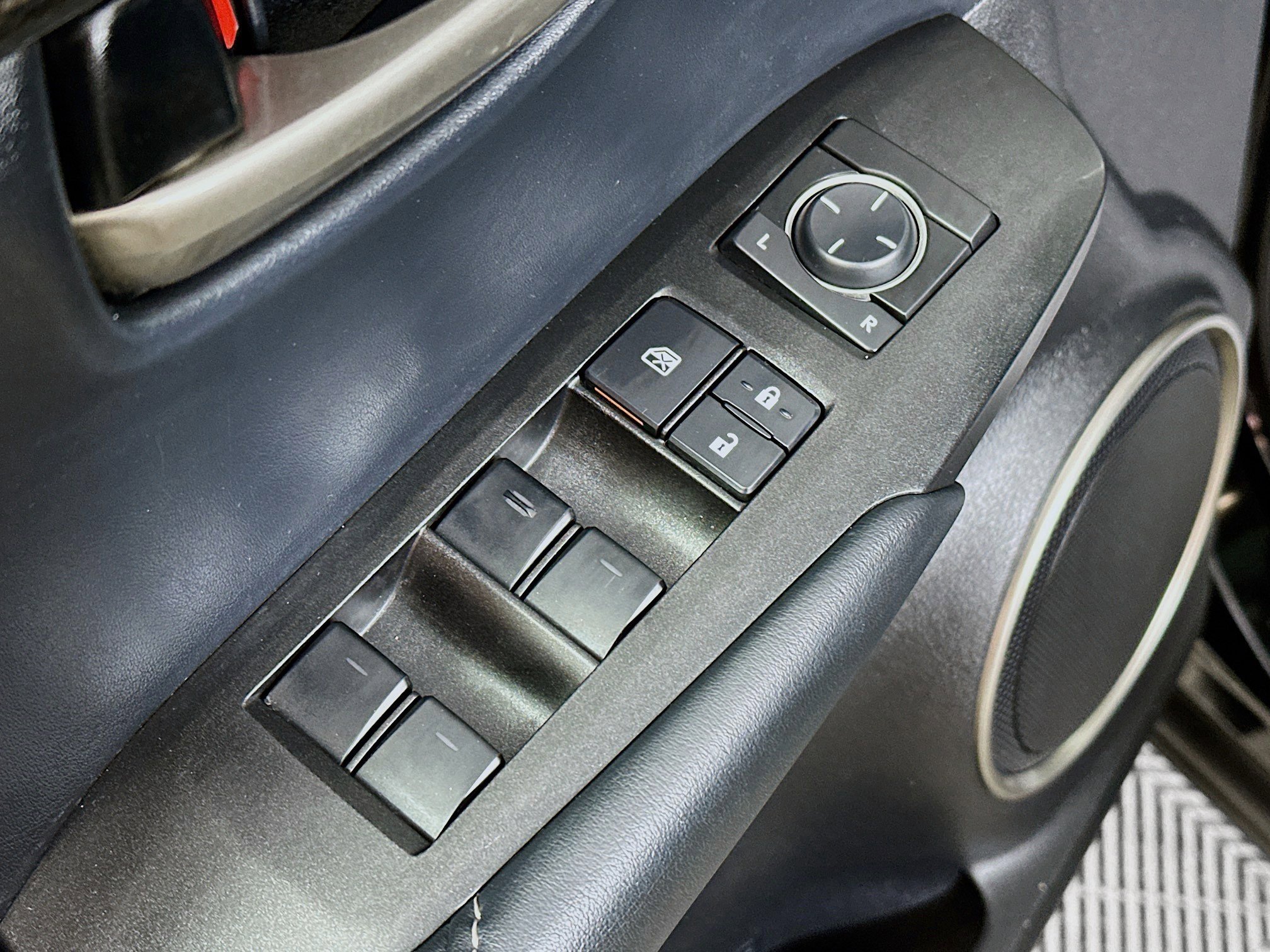 Used 2015 Lexus NX 200t AWD w/ Premium Package image 18