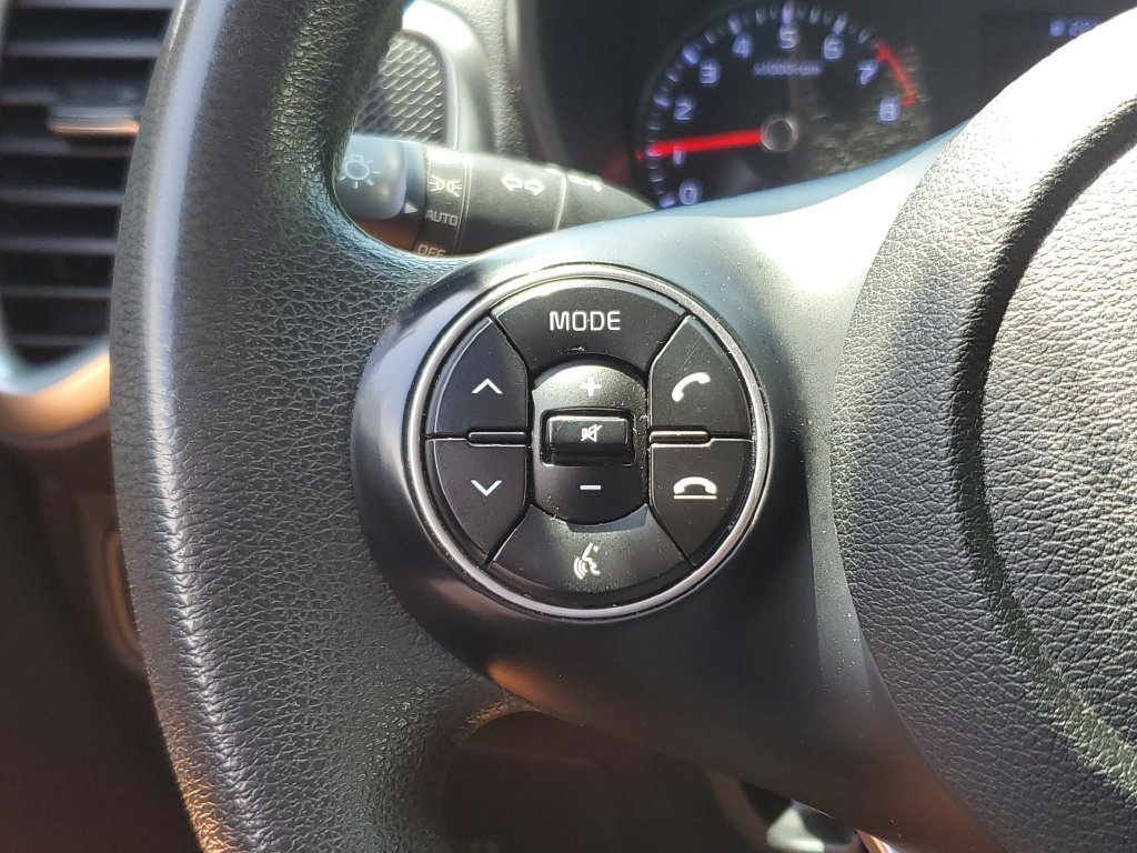 Used 2020 Kia Soul S FWD image 22