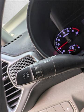 Used 2020 Kia Soul LX image 11