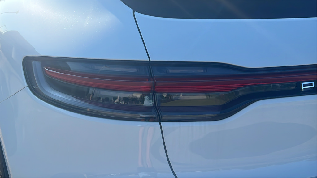 New 2026 Porsche Macan AWD/4WD image 12