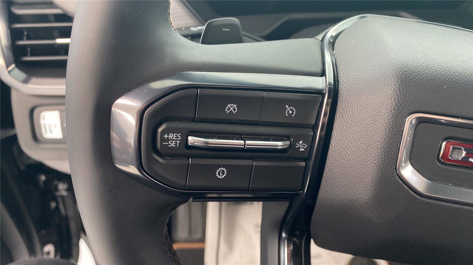 New 2025 GMC Acadia AT4 image 11