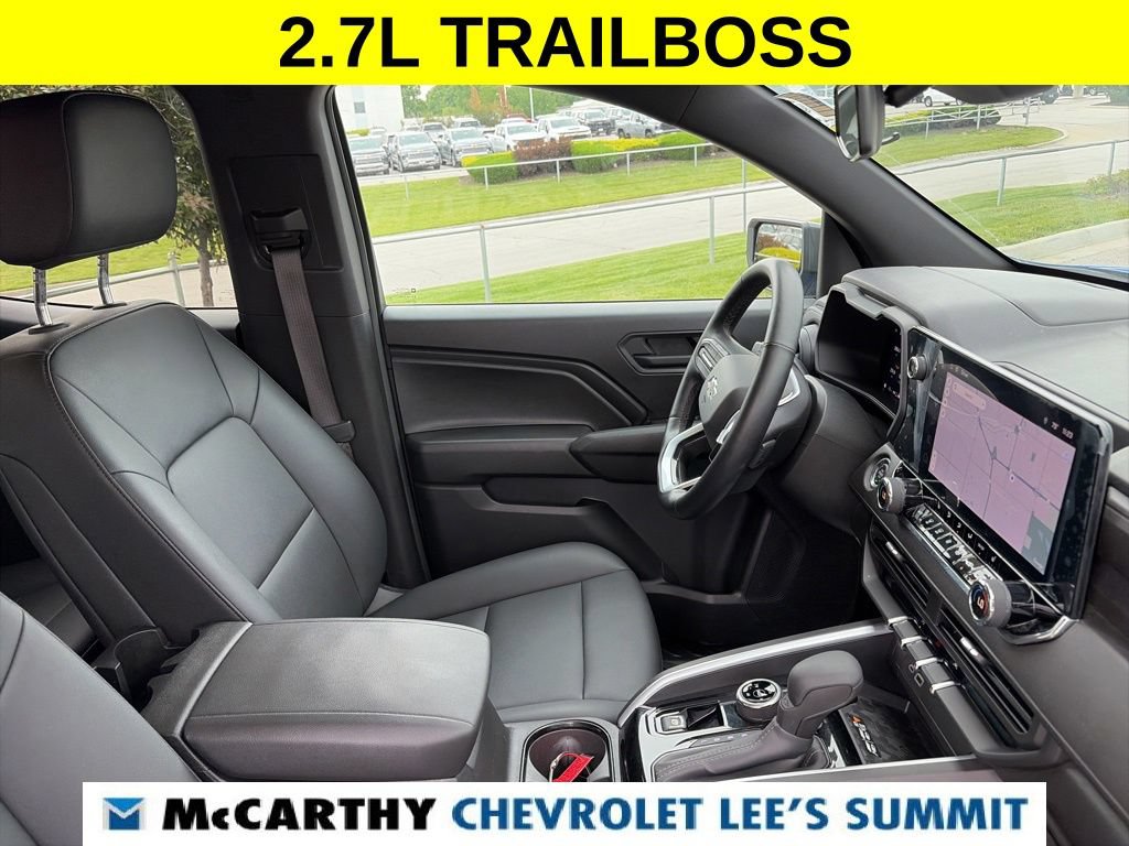 Used 2025 Chevrolet Colorado Trail Boss AWD/4WD image 34