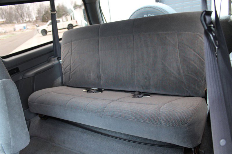 Used 1995 Ford Bronco XLT image 11