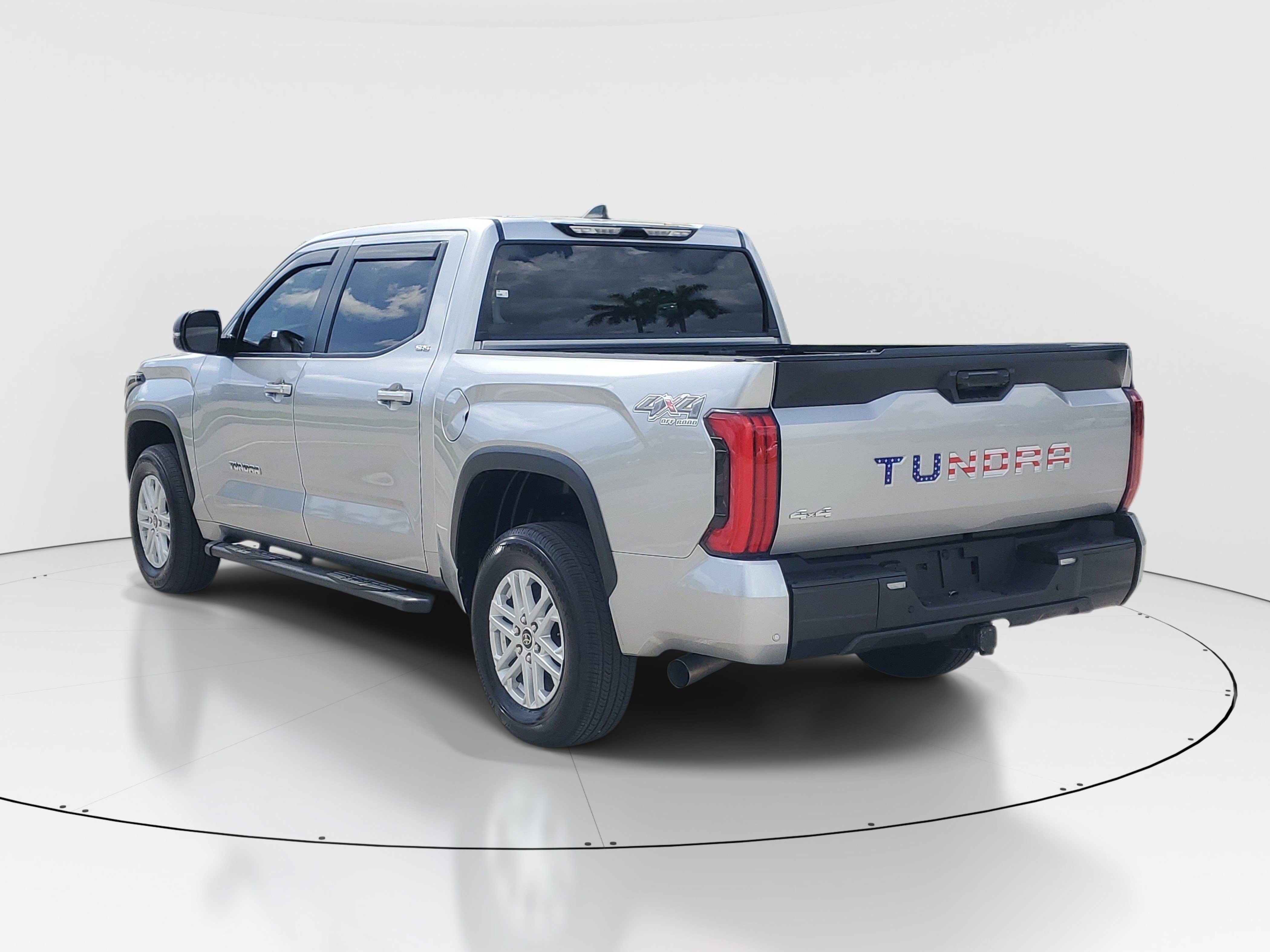 Used 2024 Toyota Tundra SR5 w/ SR5 Premium Package AWD/4WD image 5
