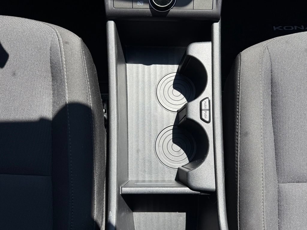 Certified 2025 Hyundai Kona SEL FWD image 22