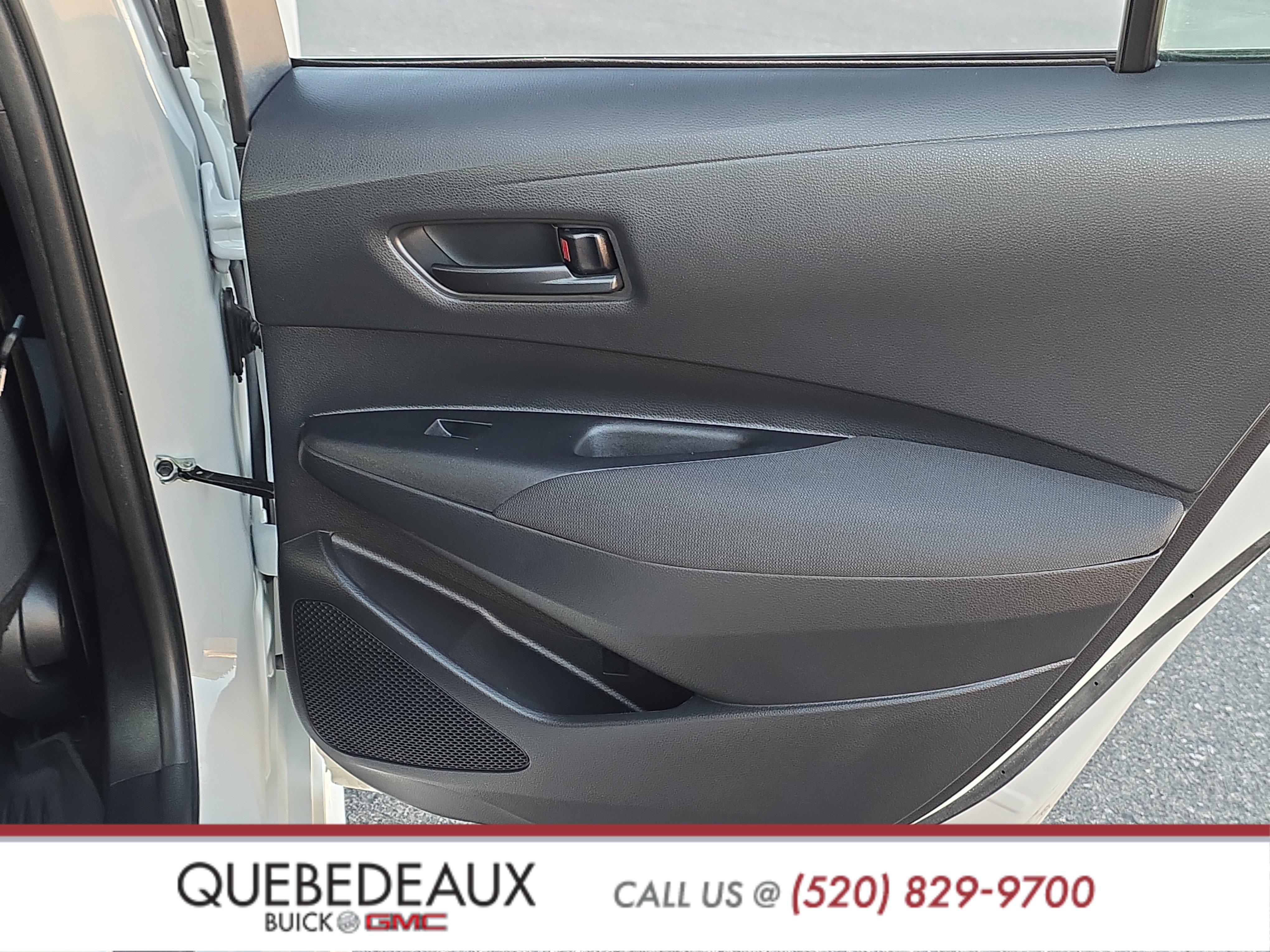 Used 2025 Toyota Corolla LE FWD image 22