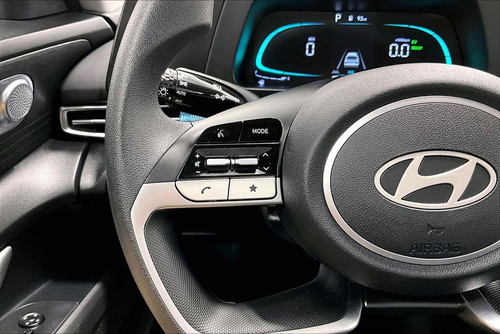 Used 2026 Hyundai Elantra Blue image 23