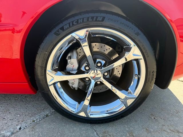 Used 2013 Chevrolet Corvette Grand Sport w/ 3LT Preferred Equipment Group RWD image 10