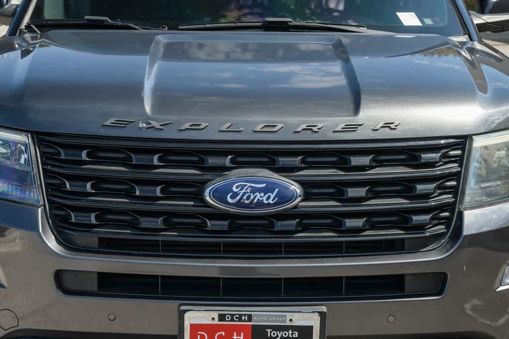 Used 2017 Ford Explorer Sport AWD/4WD image 4