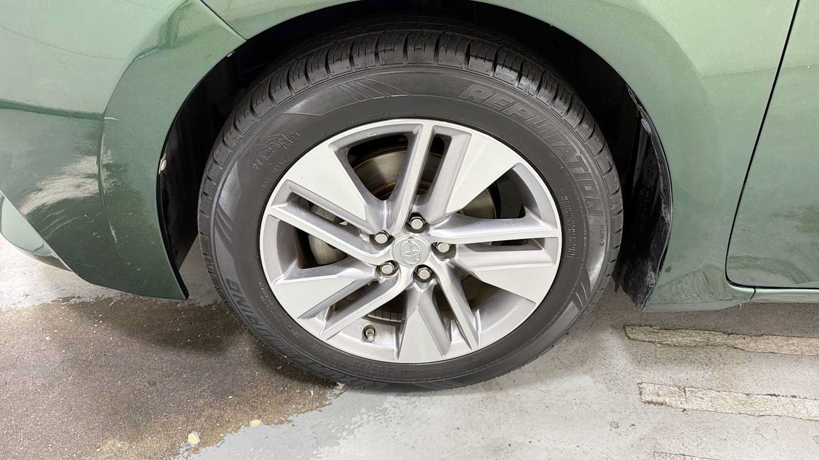 Used 2014 Toyota Corolla LE FWD image 10