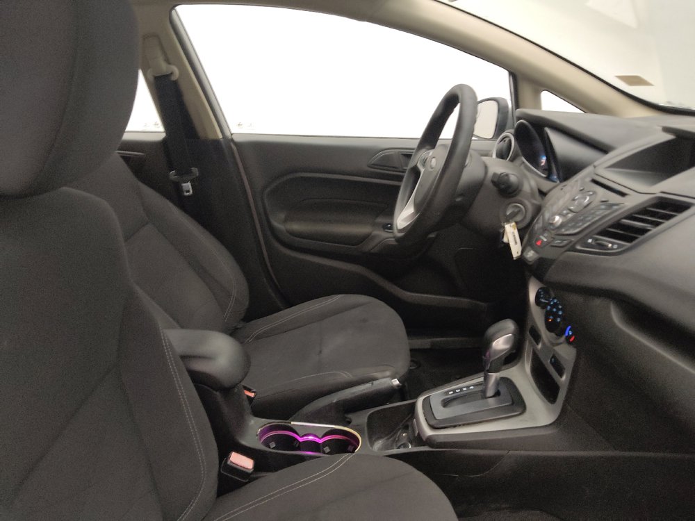 Used 2018 Ford Fiesta SE FWD image 21