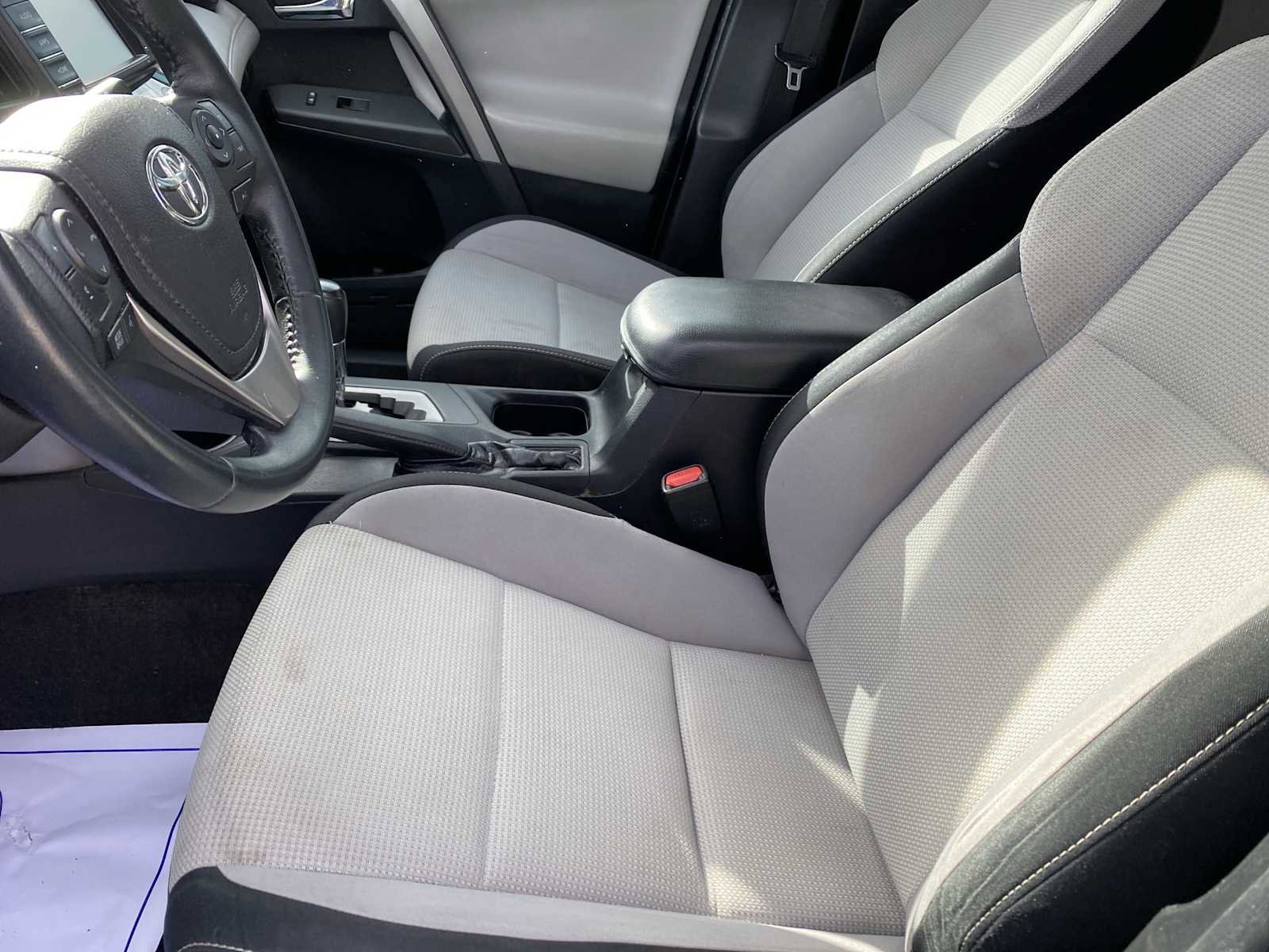 Used 2018 Toyota RAV4 XLE image 24