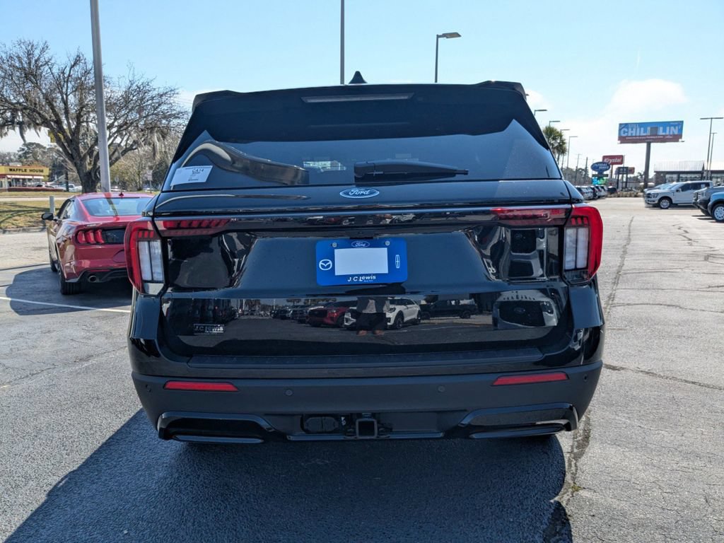 New 2026 Ford Explorer ST-Line w/ ST-Line Street Pack RWD image 5