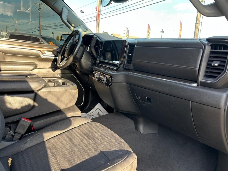 Used 2023 Chevrolet Silverado 1500 LT RWD image 25