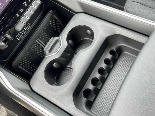 New 2026 RAM 2500 Big Horn AWD/4WD image 27