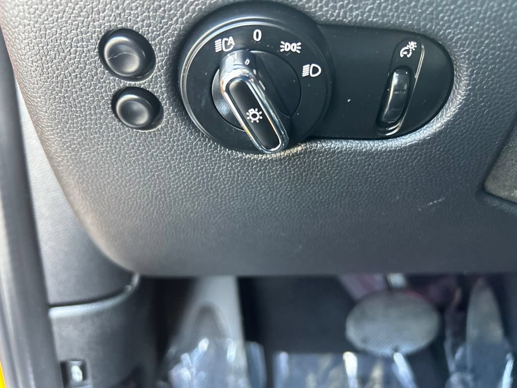 Used 2016 MINI Cooper 2-Door Hardtop FWD image 34