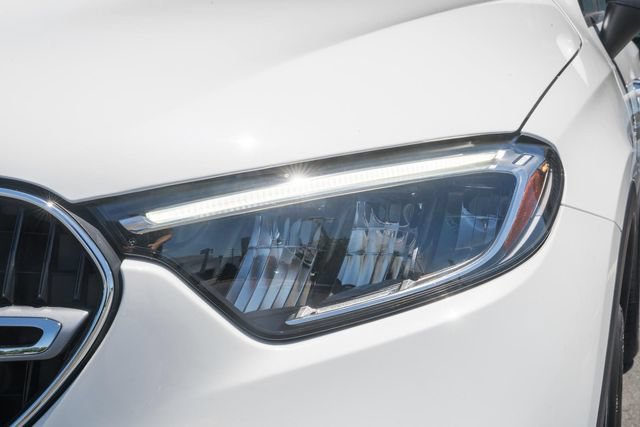 Certified 2025 Mercedes-Benz GLC 300 4MATIC w/ Driver Assistance Package image 13